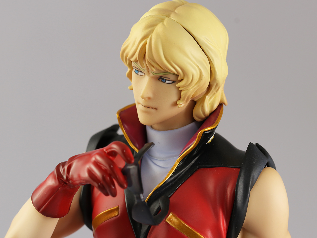 GGG 機動戦士Zガンダム クワトロ・バジーナ 1/8 完成品