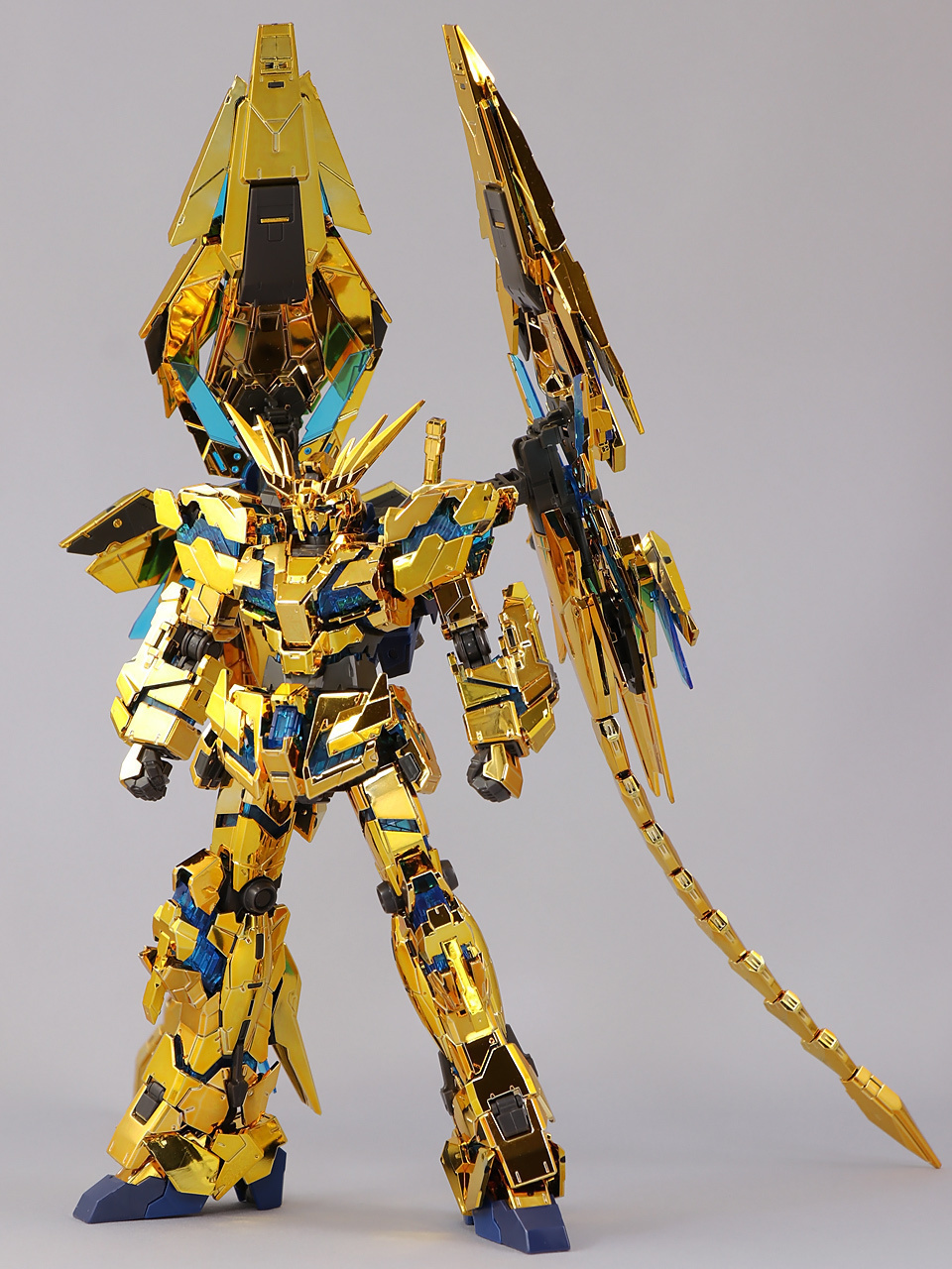 RG ユニコーンガンダム3号機 フェネクス（ナラティブVer.） 素組み