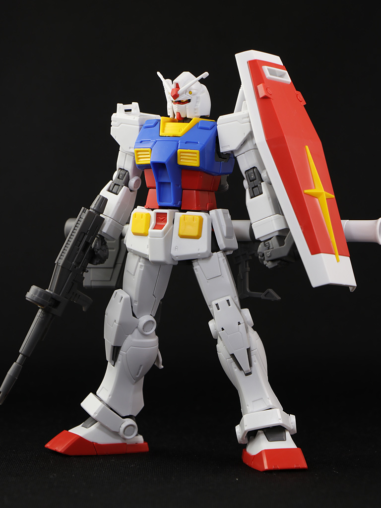 若者の大愛商品 完成品】RGガンダムver.2.0＋ガンダムトレーラー やって来る ロボット