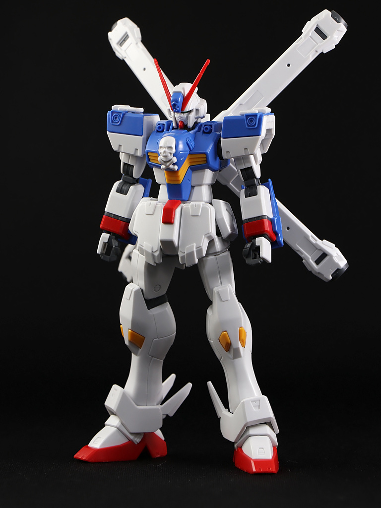 Amazon.co.jp: HGUC 1/144 クロスボーン・ガンダムX3 プラモデル