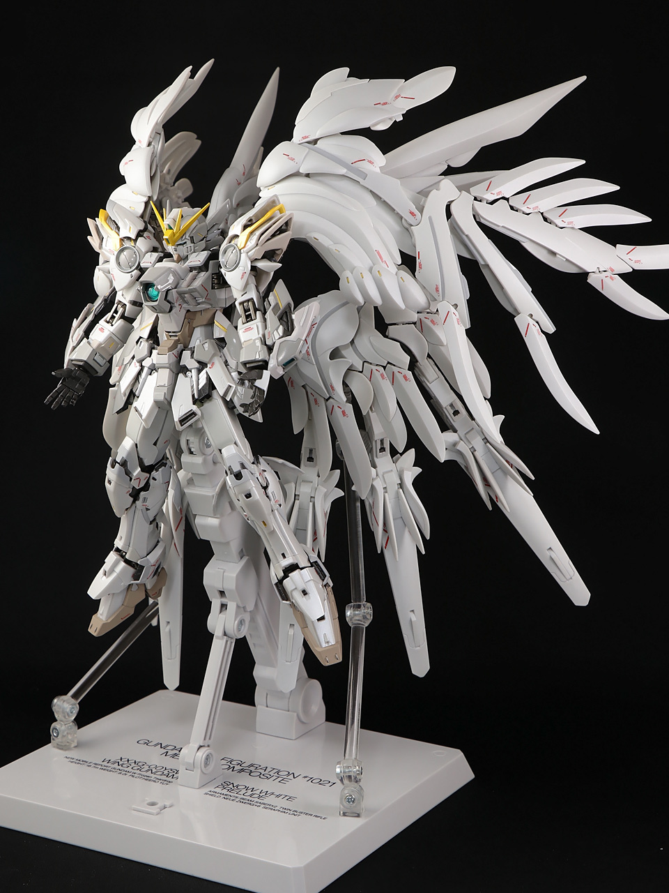 GUNDAM FIX FIGURATION METAL COMPOSITE ウイングガンダムスノーホワイトプレリュード レビュー:  KirinStation