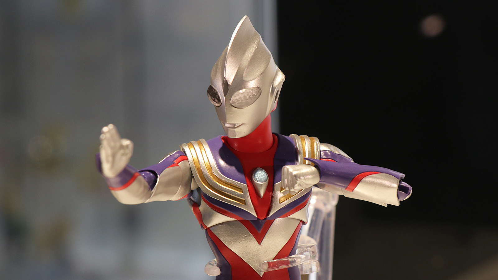 S.H.Figuarts 真骨彫製法 ウルトラマンティガ p4.org