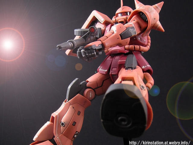 ガンプラRGシャア専用ザクII （HG 1/144 ガンダムベース限定