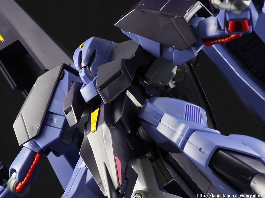 1/220 メッサーラ 騙せ PMX-000 旧キット バンダイ