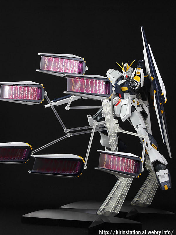 ＭＧ 1/100 ダブル・フィン・ファンネル拡張ユニット│株式会社BANDAI SPIRITS（バンダイスピリッツ）