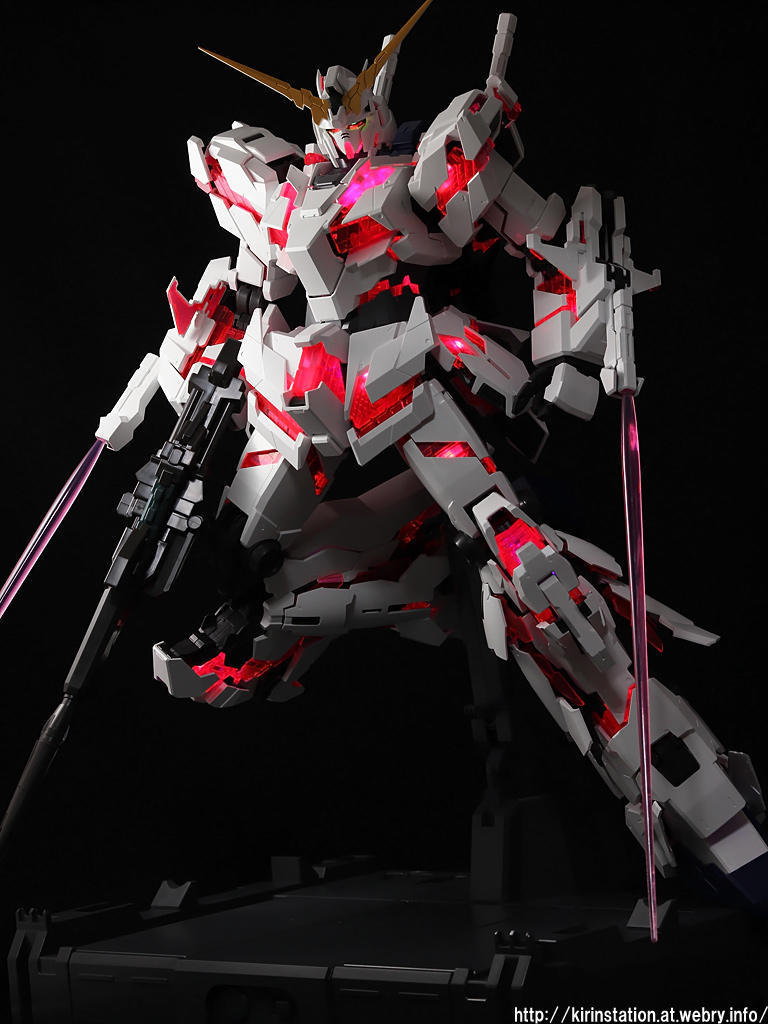 PG ユニコーンガンダム (LED内蔵) 素組み