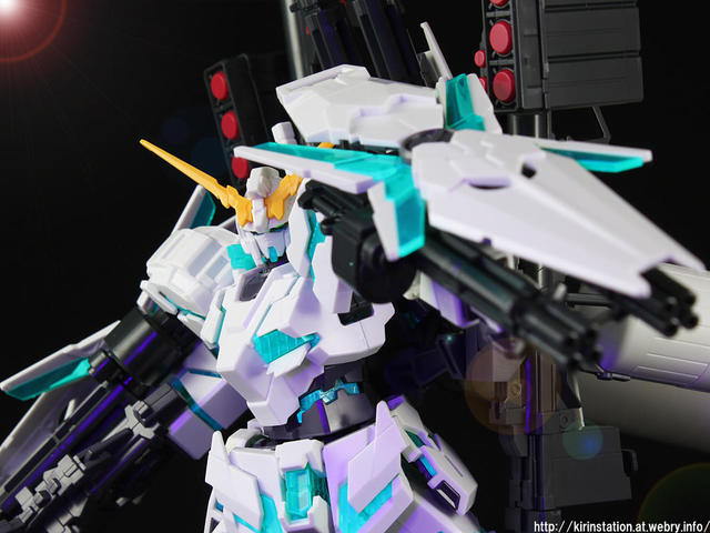 HGUC フルアーマー・ユニコーンガンダム（デストロイモード） 素組み