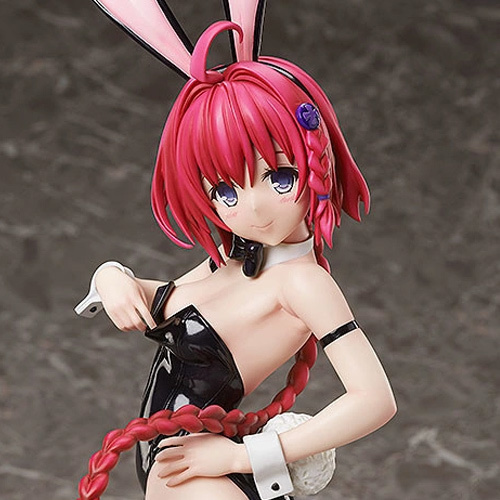 Amazon.co.jp: To LOVEる-とらぶる- ダークネス 黒咲芽亜 生足バニーフィギュア : ホーム＆キッチン